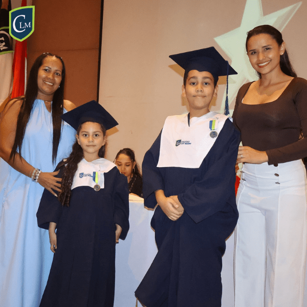 Colegio Liceo Moderno graduation ceremony – photo 1