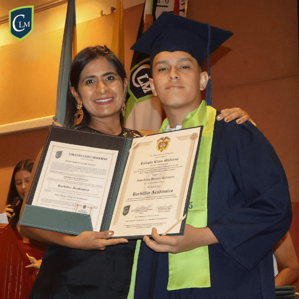 Colegio Liceo Moderno graduation ceremony – photo 19