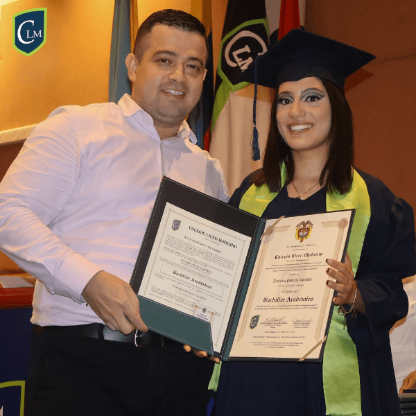 Colegio Liceo Moderno graduation ceremony – photo 21