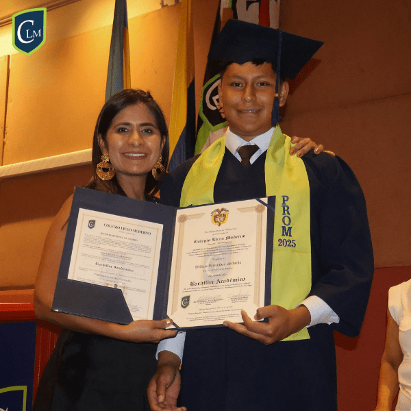 Colegio Liceo Moderno graduation ceremony – photo 23
